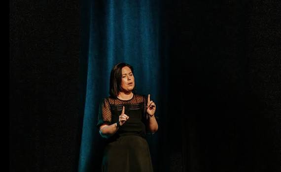Amanda Mohan, Irish Sign Language interpreter